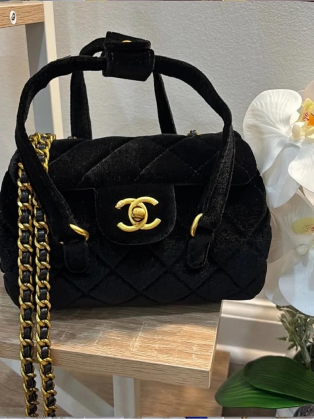 New Made in Italy GWP Black Quilted Velvet Bowling Crossbody Bag